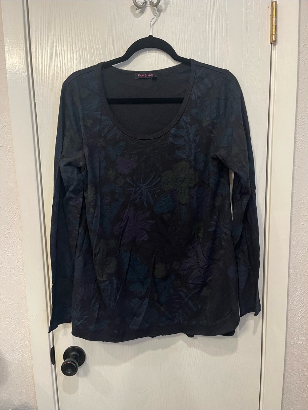Fresh Produce Top Tee Black Multicolor Floral Leaf Print Long Sleeve Made in USA